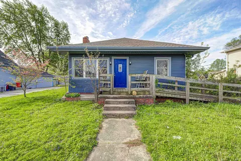 115 W Perrin St, Mulberry, IN 46058