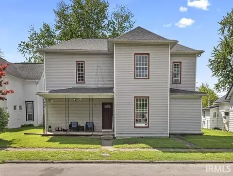 210 N Oak St, Redkey, IN 47373