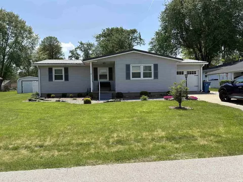 2210 Devonshire Dr, Lawrenceville, IL 62439