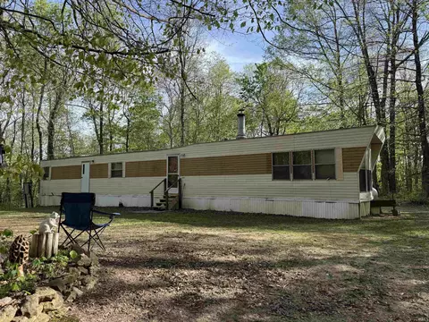 1055 S Co Rd 200 E, Paoli, IN 47454