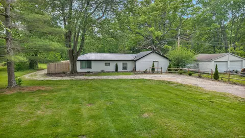 899 Inderrieden Rd, Chandler, IN 47610