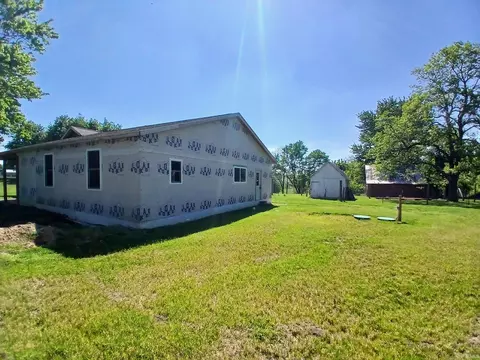 Exterior - 1569 Old Hwy 60 W, Mitchell, IN 47446 photo 14 of 16