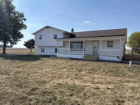 12869 N 200 W Rd, Milford, IN 46542