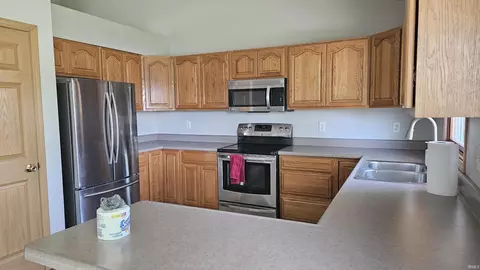 15 Memory Ln, Bluffton, IN 46714 photo 4