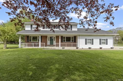 64288 Meadow Ridge Dr, Goshen, IN 46526