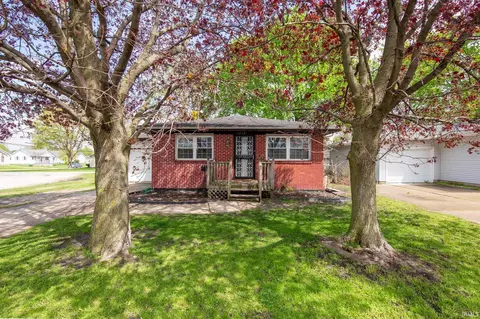 1212 Union St, Mishawaka, IN 46544