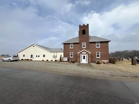 15051 County Road 146, Syracuse, IN 46567