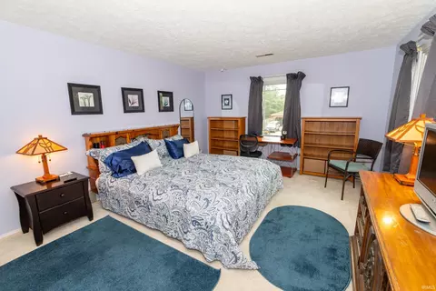 Bedroom - 16300 Hamilton St, Granger, IN 46530 photo 1 of 6