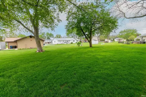 Exterior - 16300 Hamilton St, Granger, IN 46530 photo 6 of 7