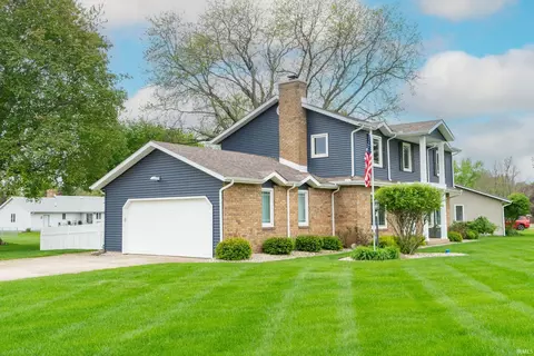 Exterior - 16300 Hamilton St, Granger, IN 46530 photo 2 of 7