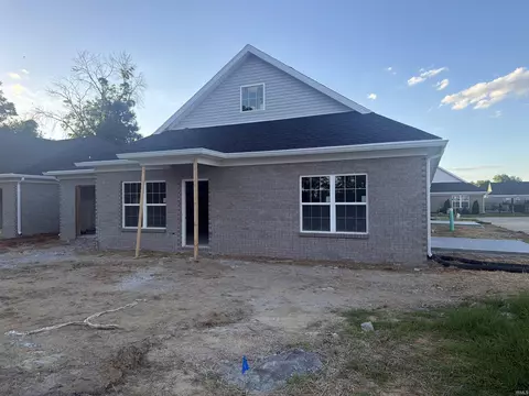 6707 Palm Dr, Evansville, IN 47715