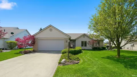 617 Darlington Ct, Fort Wayne, IN 46825
