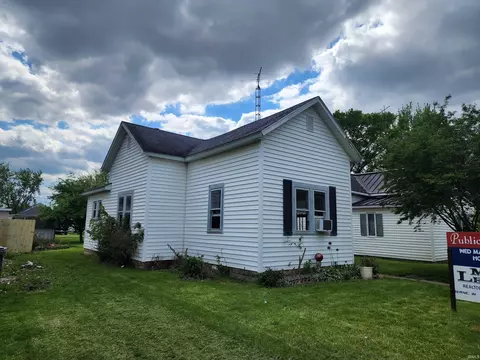Exterior - 355 E North St, Dunkirk, IN 47336 photo 1 of 3