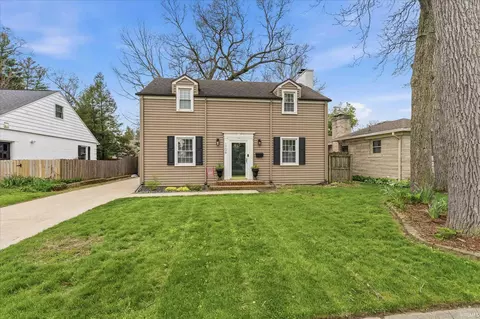 1706 Mckinley Ave, South Bend, IN 46617