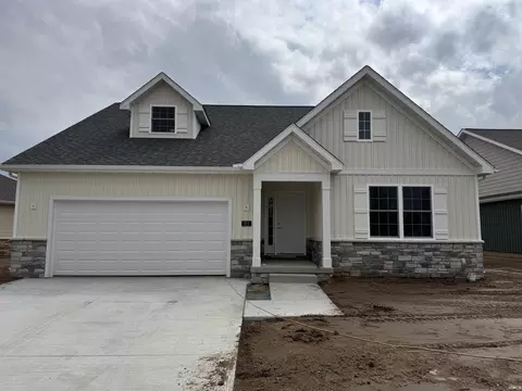 211 Dunes Park Dr #26, Culver, IN 46511