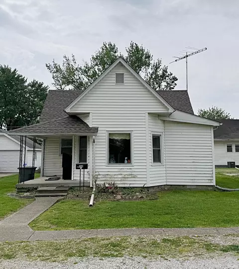 139 G St NE, Linton, IN 47441
