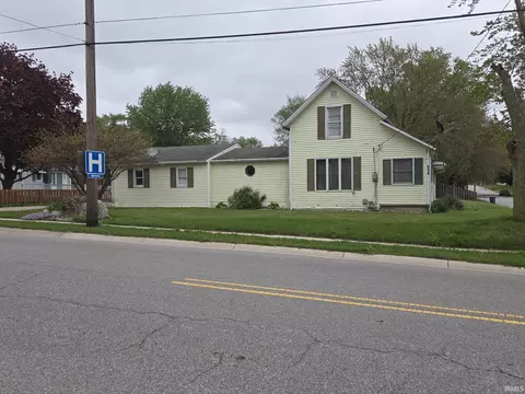 1004 N Center St, Bremen, IN 46506