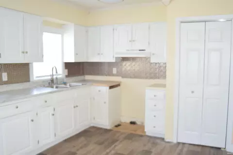 Other - 1113 W Oak St, Mitchell, IN 47446 photo 1 of 4