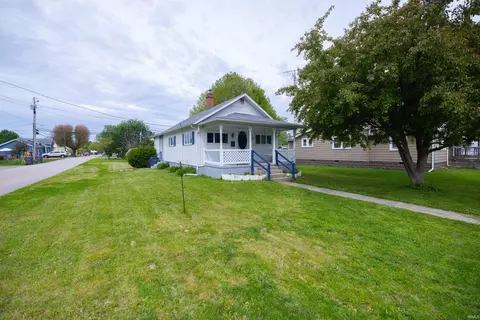 200 N Delaware St, Albany, IN 47320
