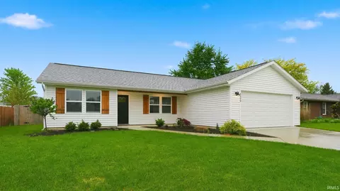 9309 Dawnsford Dr, Fort Wayne, IN 46804