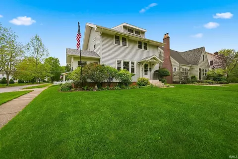 2022 Lawndale Dr, Fort Wayne, IN 46805