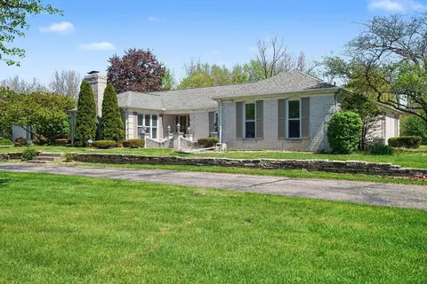 1704 Brookwood Dr, Elkhart, IN 46514