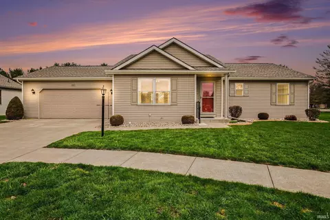 1107 Park Meadows Dr, Goshen, IN 46526