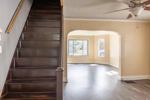 Entry Way - 1707 12th St, Bedford, IN 47421 photo 1 of 1