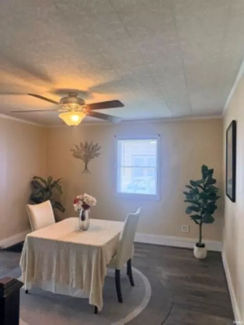 Dining - 1707 12th St, Bedford, IN 47421 photo 1 of 1