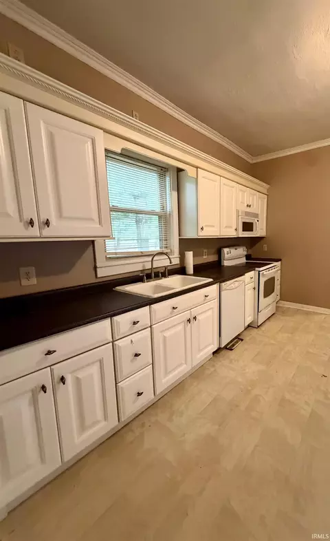 Kitchen - 407 Water St, Delphi, IN 46923 photo 2 of 2