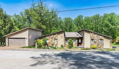 6001 Felstead Rd, Evansville, IN 47712
