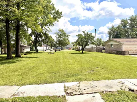 408 N St, Bedford, IN 47421
