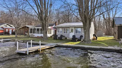 23 Ems B1e Ln, Leesburg, IN 46538