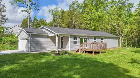 58 Sherwood Ln, Bedford, IN 47421