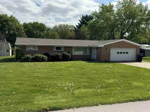 19412 Pasadena Ave, South Bend, IN 46614