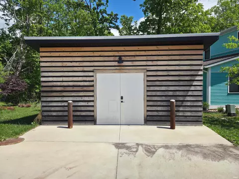 Exterior - 1270 E Short St, Bloomington, IN 47401 photo 9 of 11