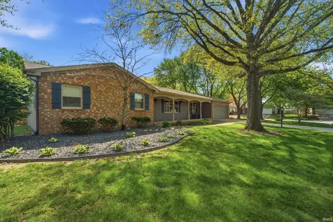 3625 Meadowview Dr, Lafayette, IN 47909