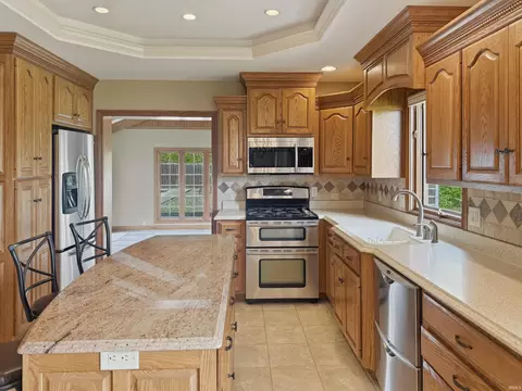 Kitchen - 3716 E River Rd, Bluffton, IN 46714 photo 1 of 2