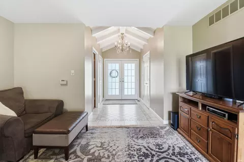 Entry Way - 3716 E River Rd, Bluffton, IN 46714 photo 1 of 1