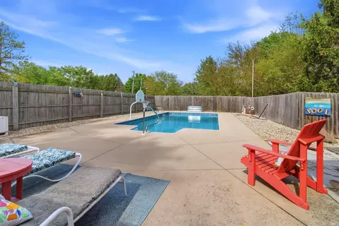 Exterior - 3716 E River Rd, Bluffton, IN 46714 photo 6 of 9