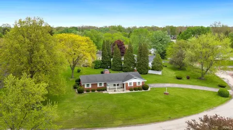 6515 W Hills Rd, Fort Wayne, IN 46804