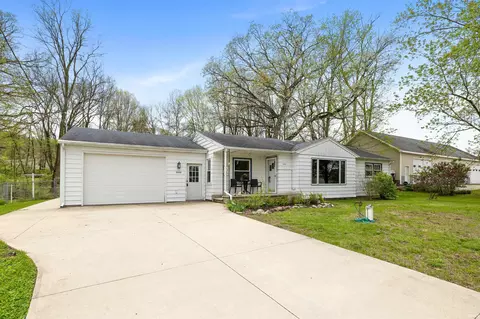 3955 W Shady Side Rd, Angola, IN 46703