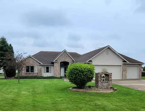 204 Steeplechase Dr, Auburn, IN 46706