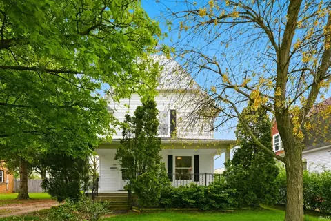 420 S 8th St, Goshen, IN 46526