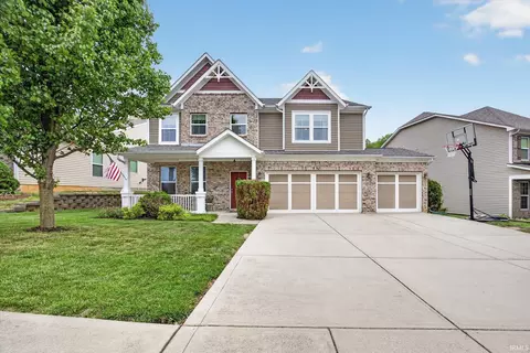 5484 W Hoge Dr, Bloomington, IN 47403