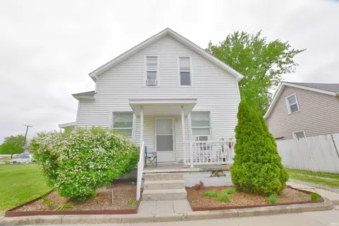 318 S Illinois St, Monticello, IN 47960