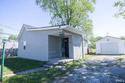 108 N Summit St, Summitville, IN 46070