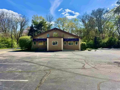 1227 E Bristol St, Elkhart, IN 46514