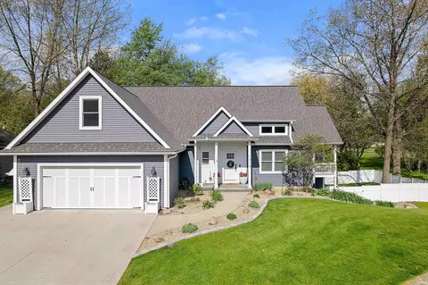 1714 Greyfeather Ln, Rochester, IN 46975