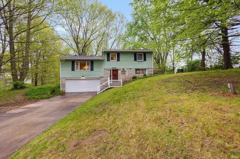 20450 Pearl St, South Bend, IN 46614
